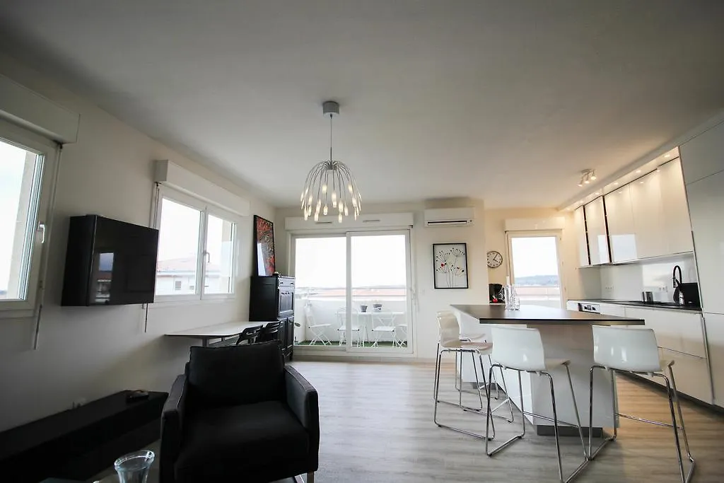Luckey Homes - Les Toits De Mejane Aix-en-Provence 0*,